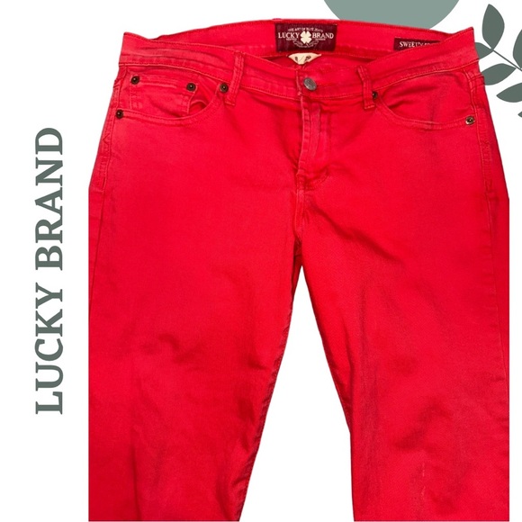 🛍️3/$40 Lucky Brand Red Cropped Jeans | Sweet n’ Crop Fit | Rolled Mid Rise 29 - Picture 3 of 5